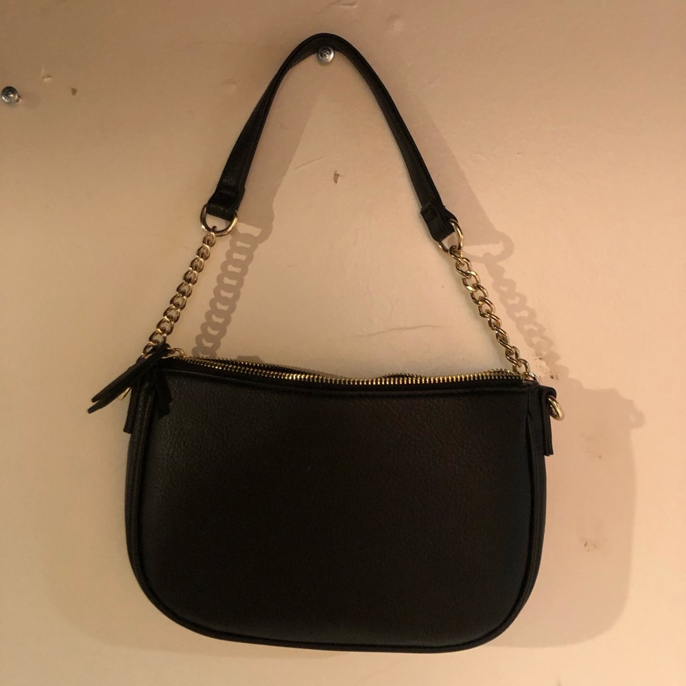 Small black purse never been used